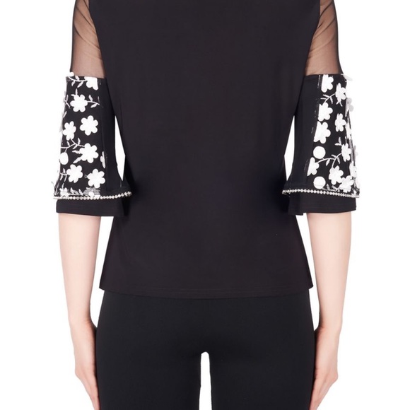 JOSEPH RIBKOFF
Black/White Top mesh with floral design - Picture 8 of 8